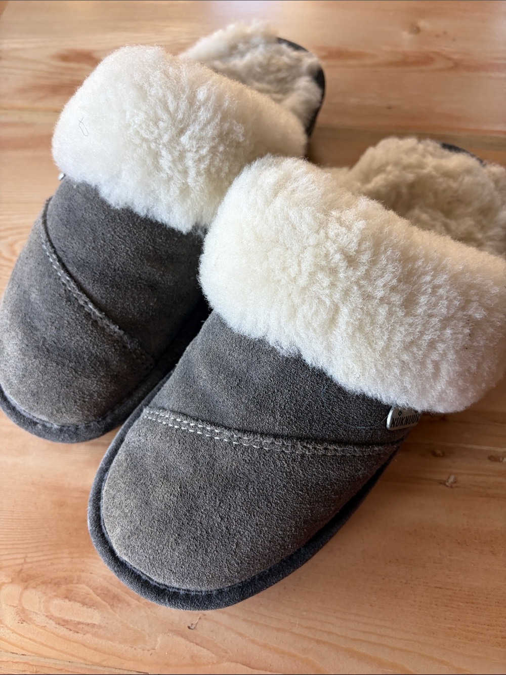 Nuknuuk Joy Cozy Suede Leather Shearling-Lined Slippers - Gray with Cream Fur
